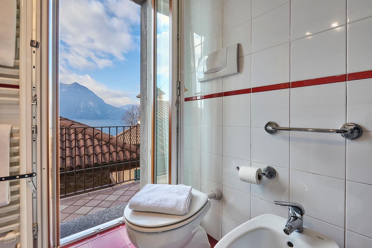 Il Mulino Apartment Варена Екстериор снимка